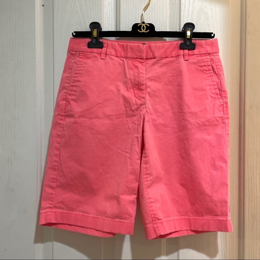 J. Crew bright Pink Bermuda Long Shorts size XS size 2 summer cotton EUC - Picture 2 of 5